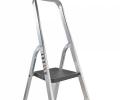 WERNER HIGH HANDRAIL STEPLADDER 4 TREAD 7400418L